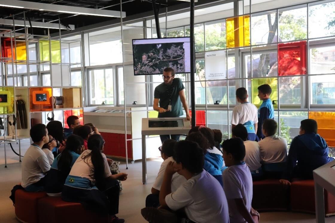 How SESC in São Paulo turned georeferenced data into a hands-on sustainability education tool for the community of Guarulhos.